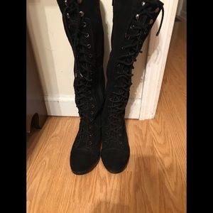 Gianni Bini Lace up boots